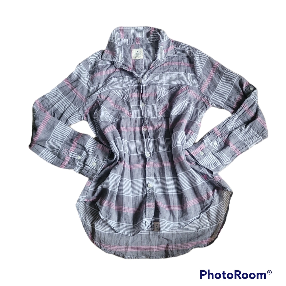 American Eagle Womens Vintage Boyfriend Grey Pink Plaid Button Up Shirt Size L.